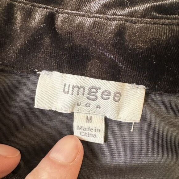 Umgee Baby Doll Velvet Swing Hem Long Sleeve Button-Down Shirt Black Size Medium - Picture 5 of 11